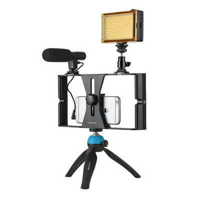 KIT DE STREAMING 4 EN 1, ESTABILIZADOR PARA DISPOSITIVOS AJUSTABLE CON TRIPODE DE MESA, MICROFONO Y LUZ LED