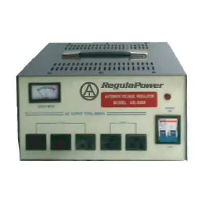 REGULADOR DE VOLTAJE, 5000 WATTS, 5 TOMAS POLARIZADAS, 110/220V - AC