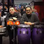 CONGA 11.75", EN FIBRA DE VIDRIO, SIGNATURE JIMMIE MORALES, COLOR PURPURA, PARCHE SINTETICO - Miniatura 1
