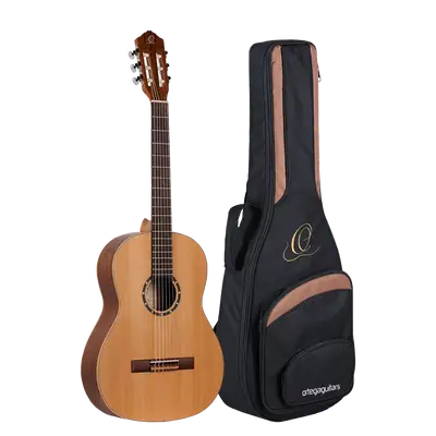 GUITARRA CLASICA 39", COLOR NATURAL, ACABADO MATE, TAPA DE CEDRO, FONDO Y AROS DE CAOBA, CUERDAS ORTEGA