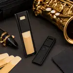 PORTA CANAS PARA SAXOFON ALTO, NYLON COLOR NEGRO - Miniatura 2