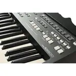TECL 61 T, 850 TIMB, 372 EST DE ACOMP AUT, 43 KITS DE BATERIA, PANTALLA LCD+ ADACTADOR, COLOR NEGRO, POLIFONIA 128 - Miniatura 13